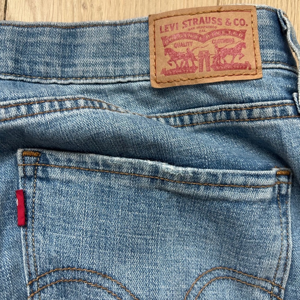 Levi's 525 Perfect Waist Straight Jeans Women's 16 Blue Medium Wash Denim Mature - Picture 5 of 10